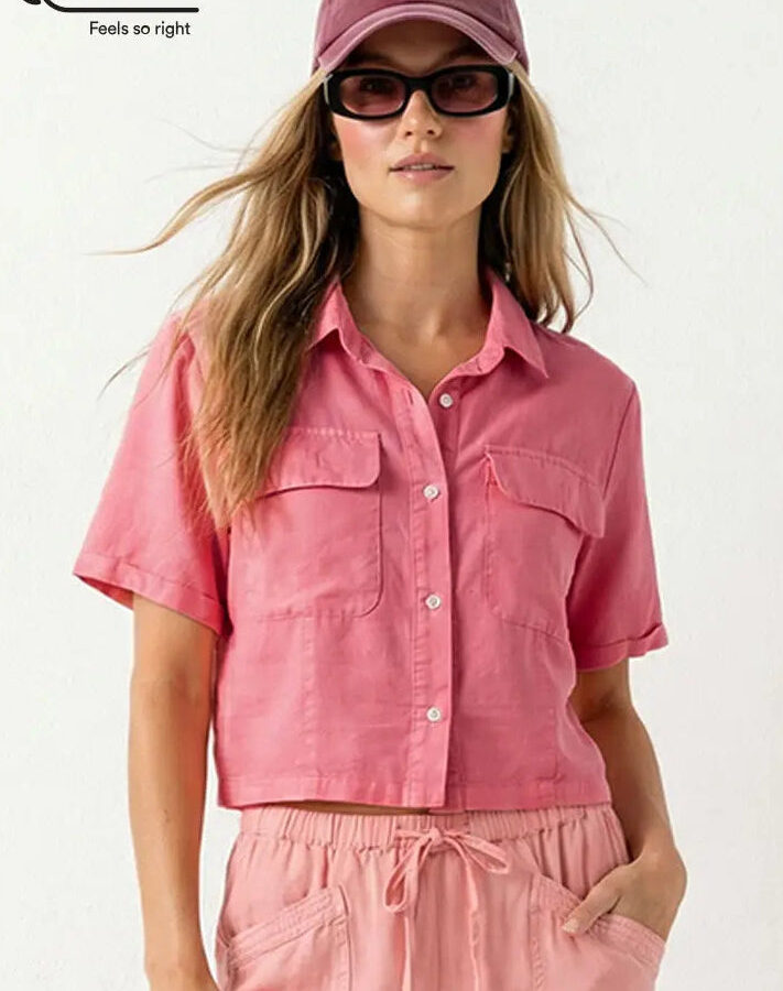 Weekend Escape Button Up